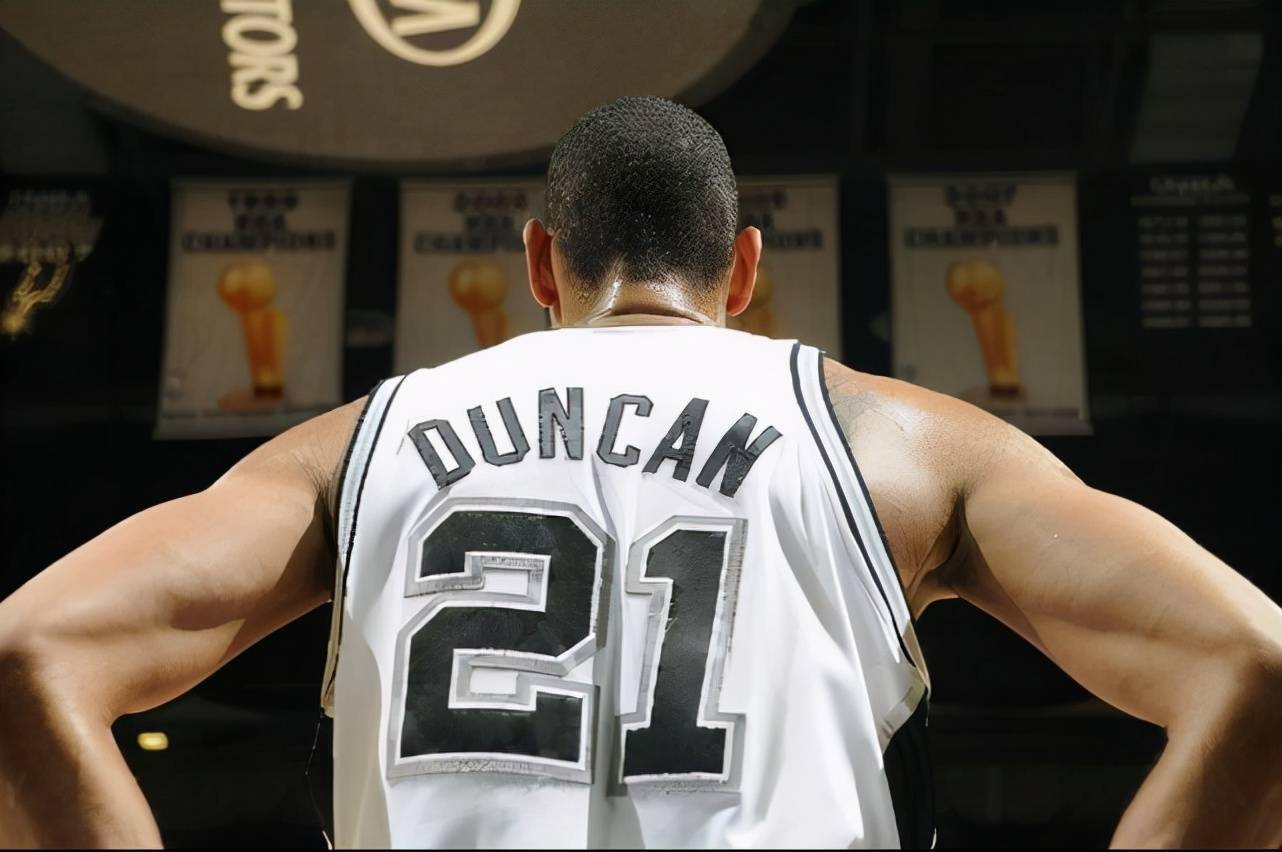 双后腰提供 双后腰提供